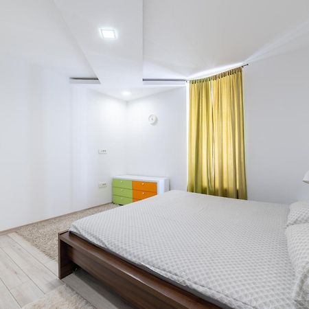 Old Town Colorful Two-Bedroom Apartment Saraievo Exterior foto